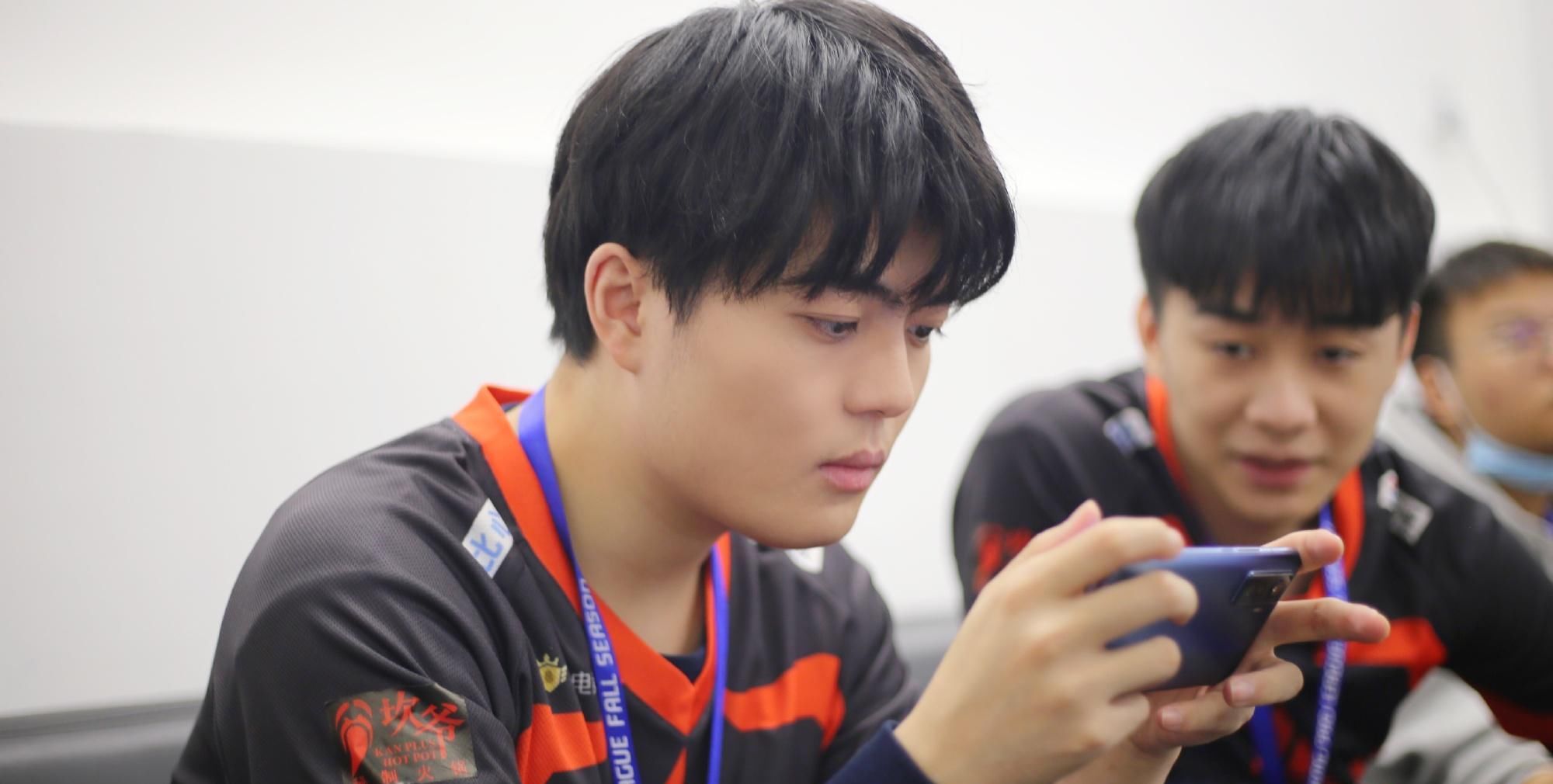 试训|Alan透露：汤汤最先到estar试训，不知为何没被看中，AG捡到宝了
