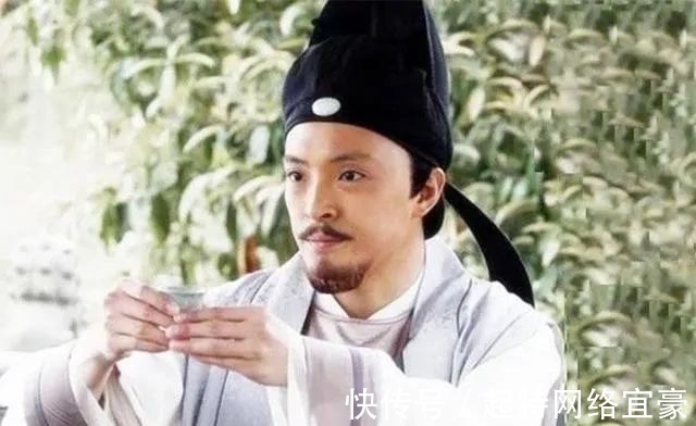 唐玄宗|李白初入翰林院,半醉半醒赋诗三首,诗文惊艳了诗坛,传唱千古