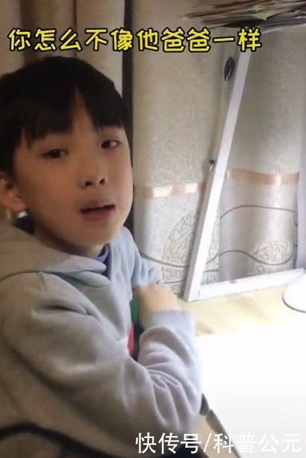 “怎么不考好一点？”儿子考了85分被爸爸嫌弃，儿子的回答亮了