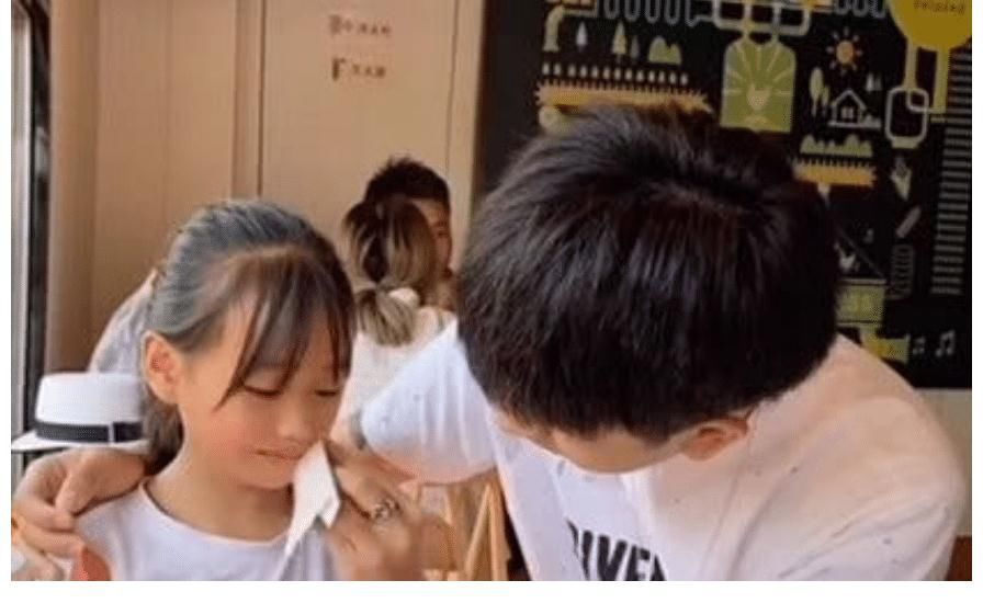 人均|《变形计》人均网红，张迪为了直播带货，揭开《变形计》的遮羞布