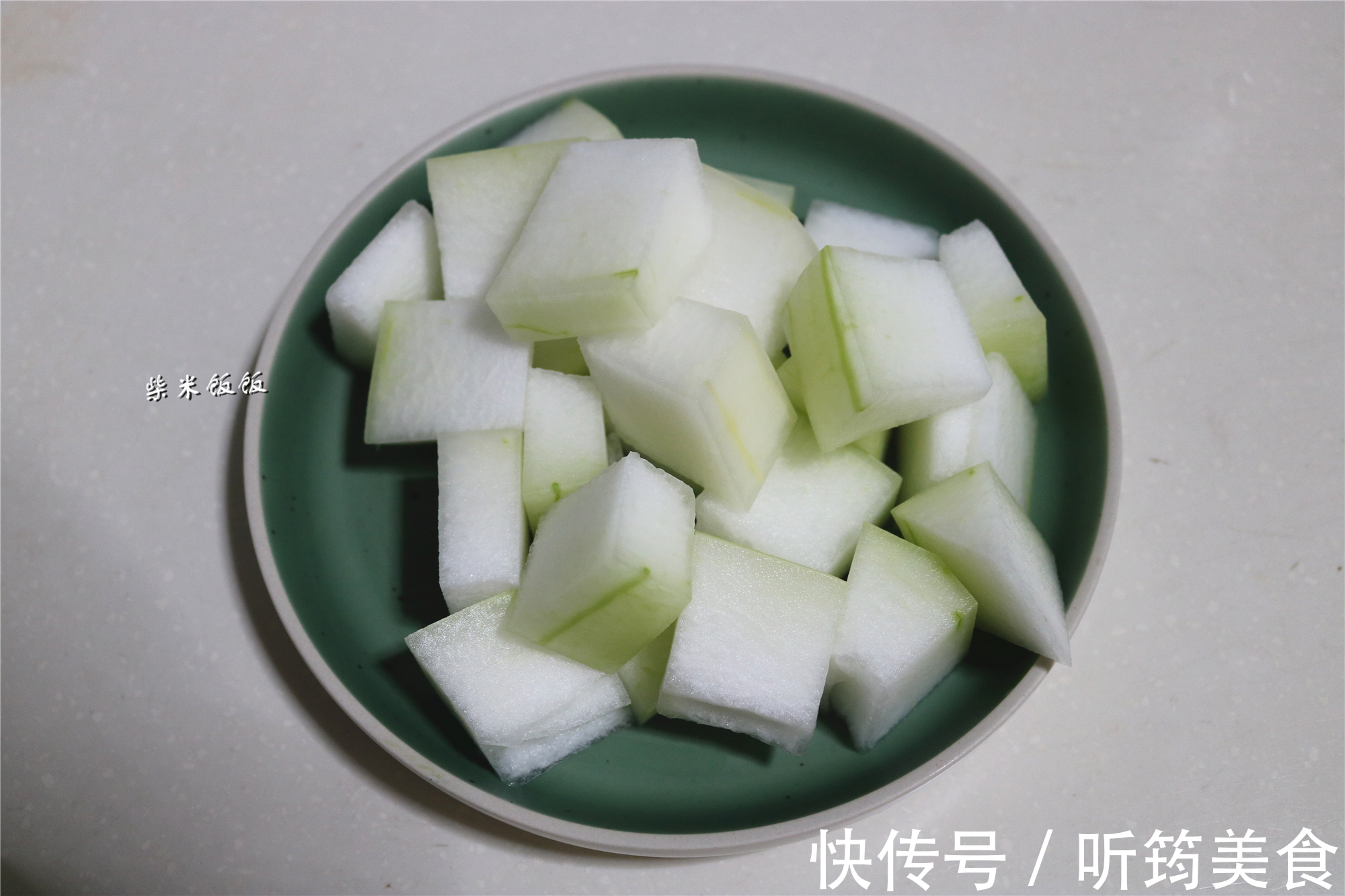 黄瓜|7月,吃黄瓜苦瓜不如吃它,才2元一斤,清热解暑鲜美好吃