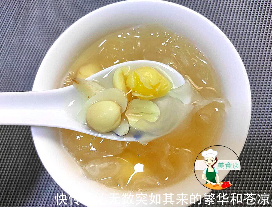 银耳和两样食材一起煮，每天吃一碗，清甜润燥特养人，现在正当季