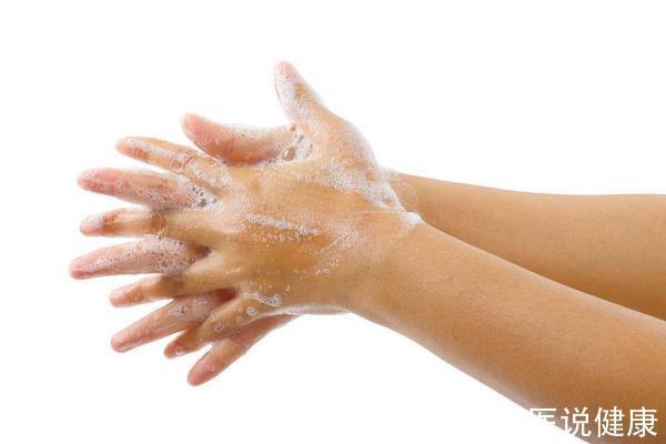 汗疱疹|手上为什么会长出透明小水泡、又痒？该如何缓解，不妨了解一下