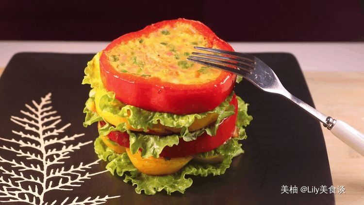 过瘾|教你一个鸡蛋饼创新吃法,早餐孩子一餐能吃4块,特别香特别过瘾