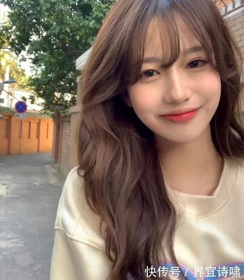 减龄感 有种颜值叫女生“换发型”,今年流行这几款发型,美得惊艳又高级