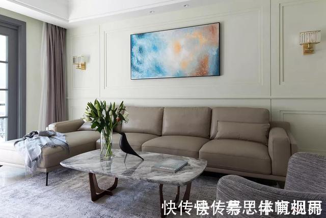 墙板|他家136平新房,家具优雅,客厅大方,背景墙富有品味!太迷人了