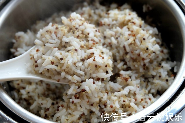 大米煮过再蒸饭，又香又软还低糖，减肥人士和糖尿病人有口福了
