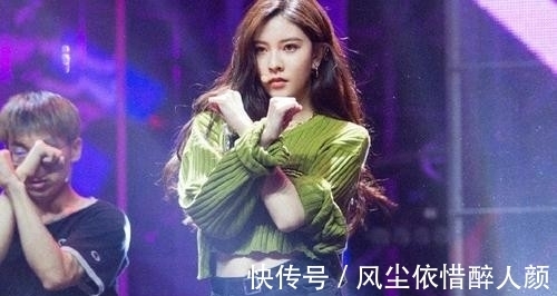 一年级|唱跳演戏均无果,除了前男友张一山,宋妍霏还有什么谈资?