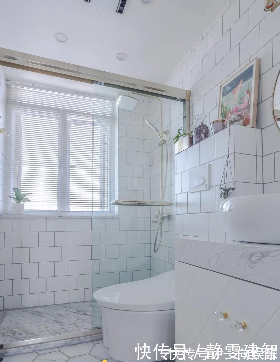 毛巾架|千万不要浪费你家卫生间5个位置!一个小设计,让空间利用率翻倍