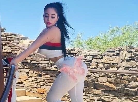 女生|130斤微胖女生,健身塑造妖娆曲线,凭借挺翘臀部走红网络