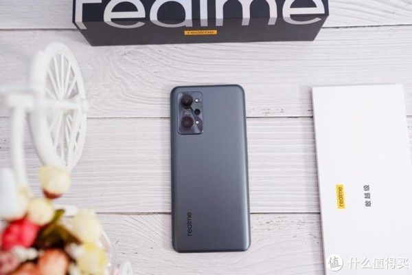 数码|潮男靓女首选realme 真我，数码圈里的颜值实力派