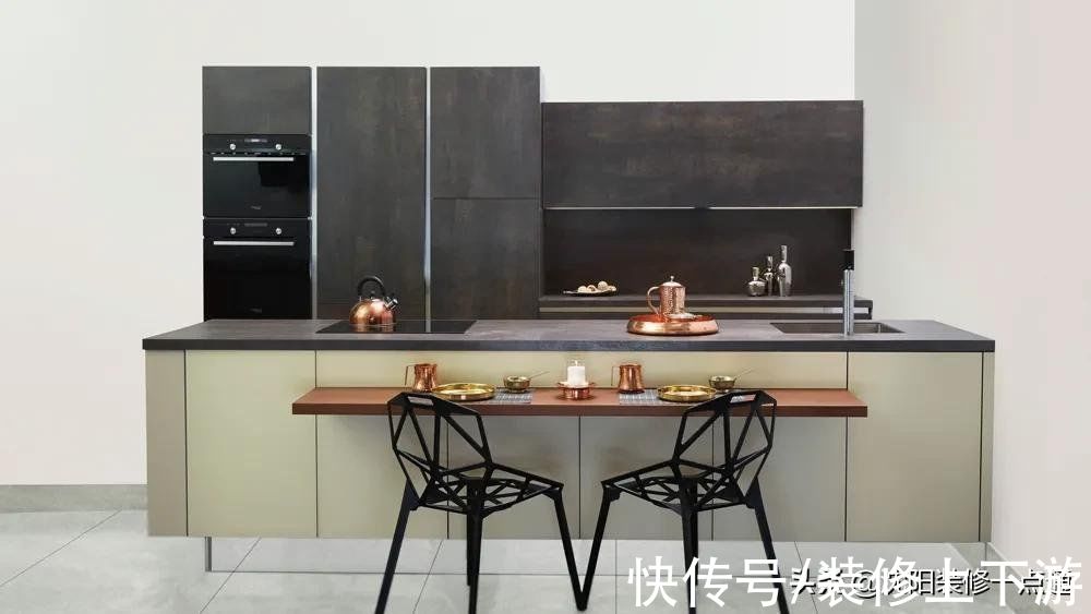 玻璃胶|踢脚线到底有没有用？