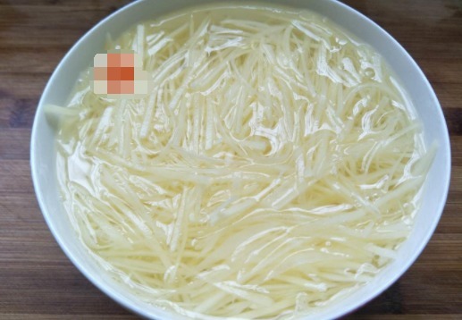 吃这菜真爽,两三下炒一盘,隔几天就做一回,比大鱼大肉都香