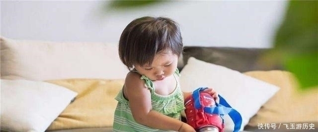 宝妈|孩子明明困了却拒绝家长哄睡，是为什么可能是这几种原因作祟