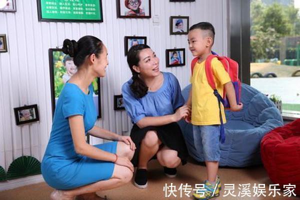 幼儿园|父母接娃放学,有几种行为挺掉价,还容易拉低老师对孩子的好感