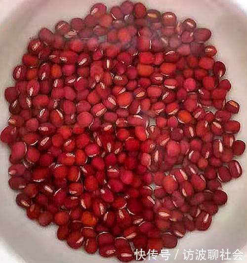 红豆薏米|它是天然“祛湿液”,早晚喝一碗,坚持15天,排出体内湿气一身轻