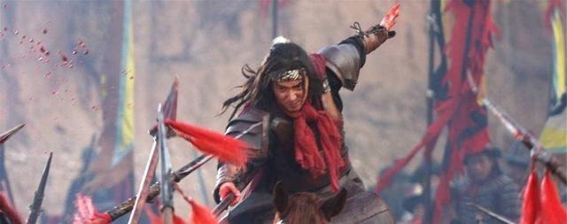水浒传|在水浒传中武功高的三个人是谁一个神秘失踪,两个在战场上