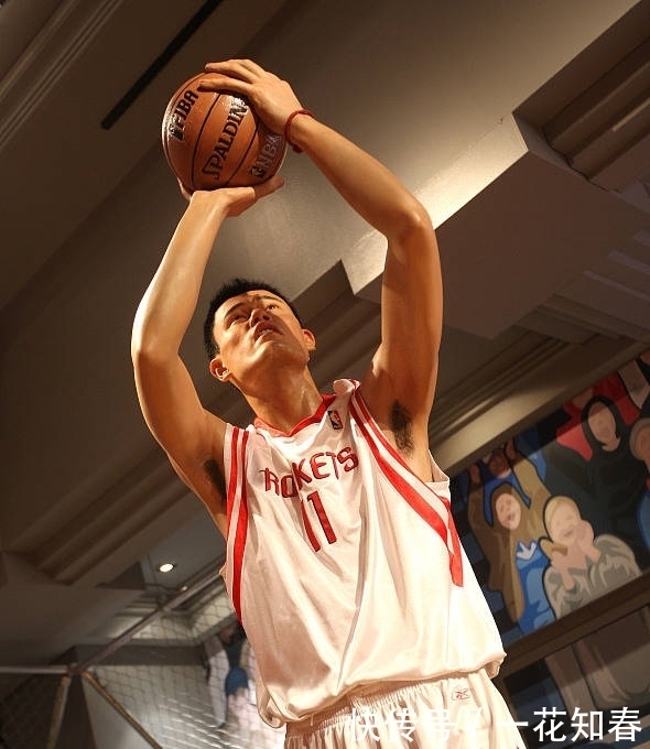 8年nba生涯 姚明一共从火箭队领走了多少薪水 快资讯 8年nba生涯 姚明一共从火箭队领走了多少薪水 快资讯