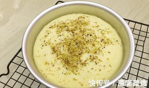 甜点|是蒸出来的蛋糕,不用烤箱,简单易做有营养,是我们全家都爱吃的一种甜点