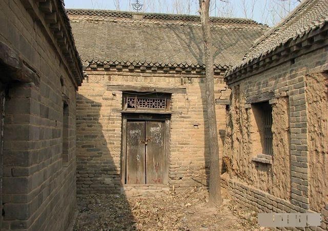 宅基地使用权|农村的闲置房子没人住,国家能不能收回看完你就知道了