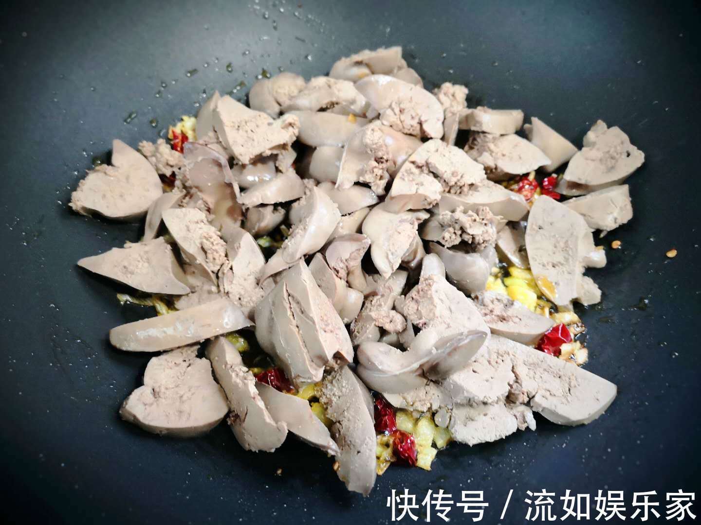 再穷也要吃这肉，比猪肉有营养，几块一斤，孩子吃补血还明目！