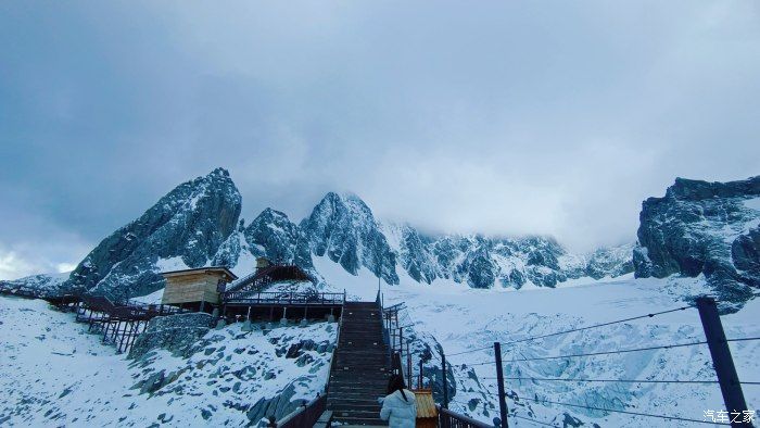 玉龙雪山|人生不一定能去珠峰，但有机会一定要去一趟玉龙雪山。