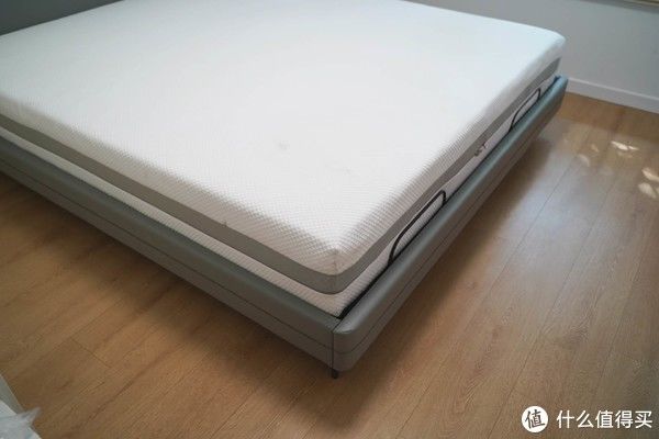 扫地机|老装修升级计划 篇一百零二：新房选了新家具，入手8H Feel智能真皮电动床X