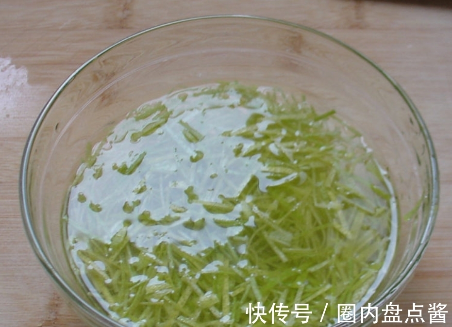 苹果|吃一大堆苹果,不如喝多一杯它!补水抗衰老,毛孔小了,皱纹浅了