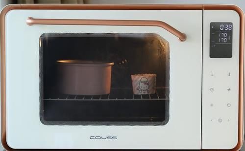  蛋白|入冬必备的甜点！焦糖饼干咖啡奶油蛋糕，爱上这香浓的美味