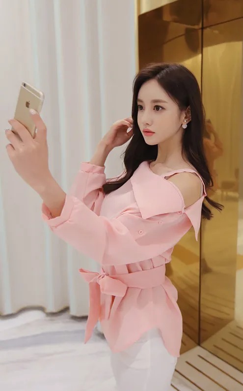 粉底色|美图欣赏:孙允珠,粉底色玫瑰斜肩灯笼袖休闲衫
