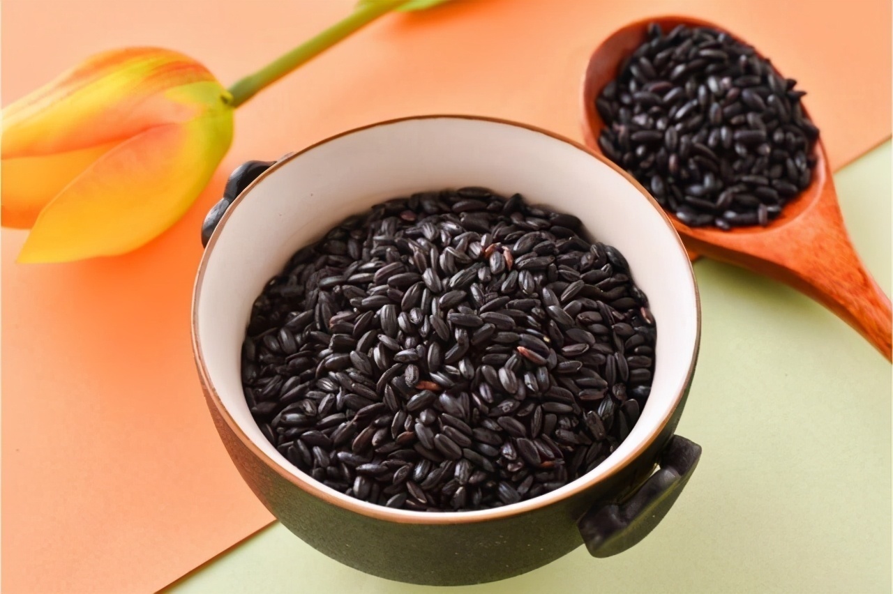 饱腹感|越吃越瘦的5种食物,第4名玉米,第1名很多人不吃,一运动来帮你