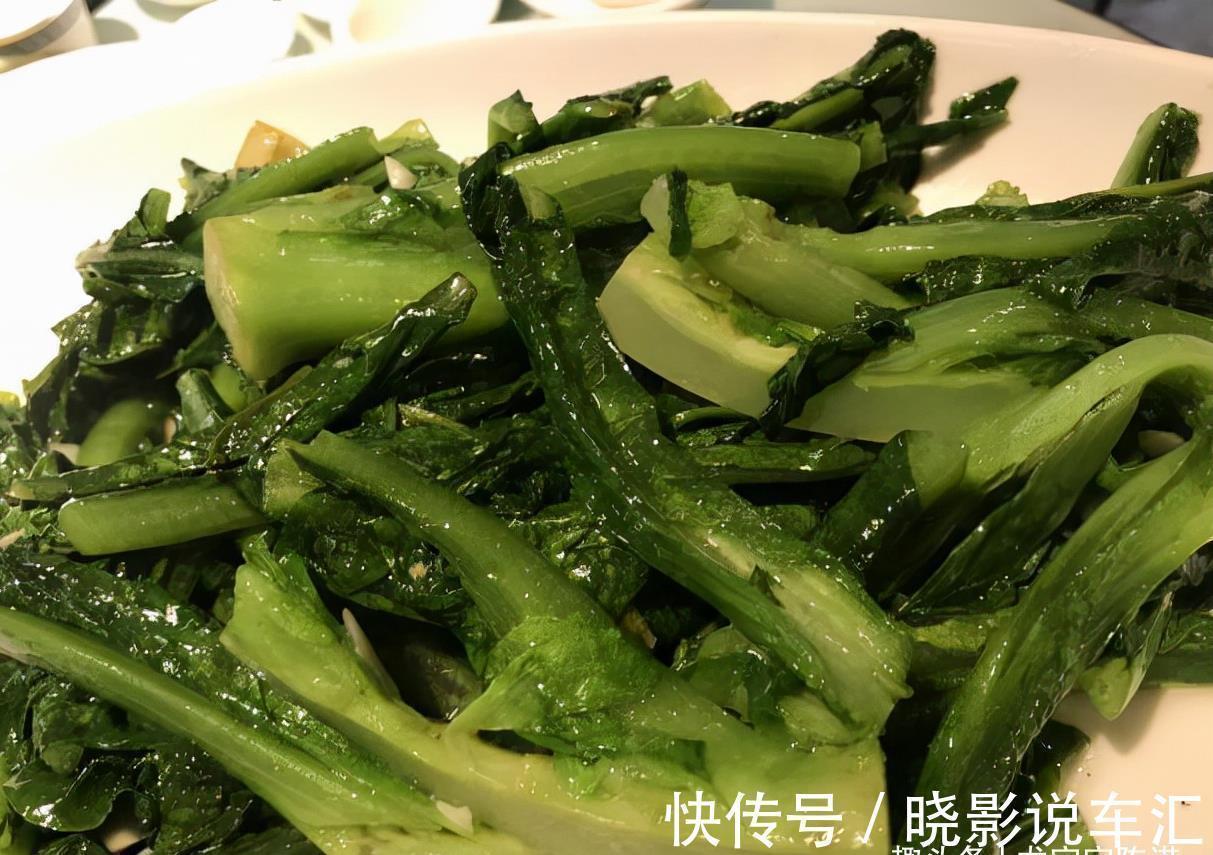 请公公婆婆吃饭，点了13个菜，吃掉1个月生活费，您觉得值吗？