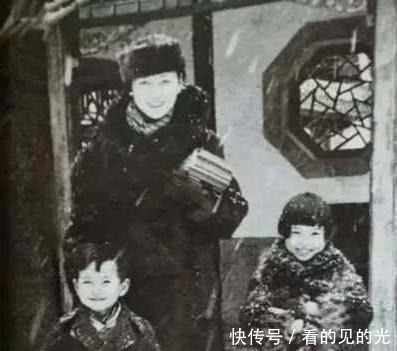 徐志摩@林徽因绝版老照片，图二为林徽因证件照，最后一张温馨满满！