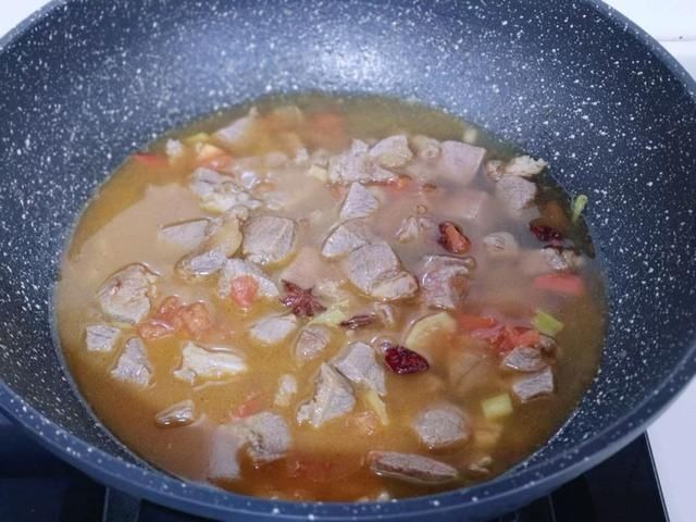  搭配|沙茶酱搭配它口感丰富，浓郁汤汁伴着肉香，一顿能吃2碗米饭