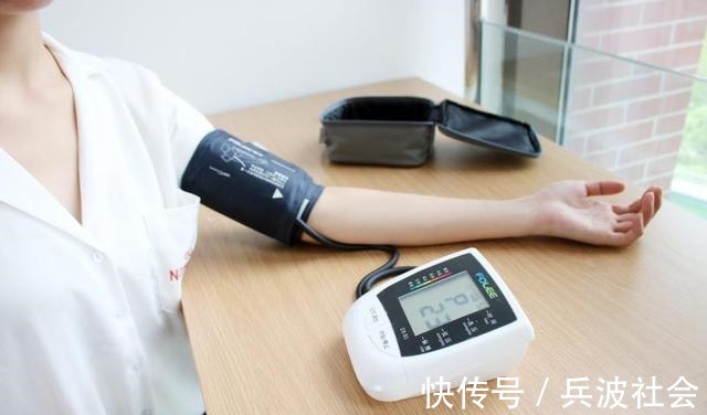 黄大爷|早餐随便吃吃哪些食物早上常吃容易致癌为了健康赶快住嘴