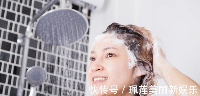 头皮|头发隔多久洗一次最好,很多人一直都做错了,难怪头发越掉越多