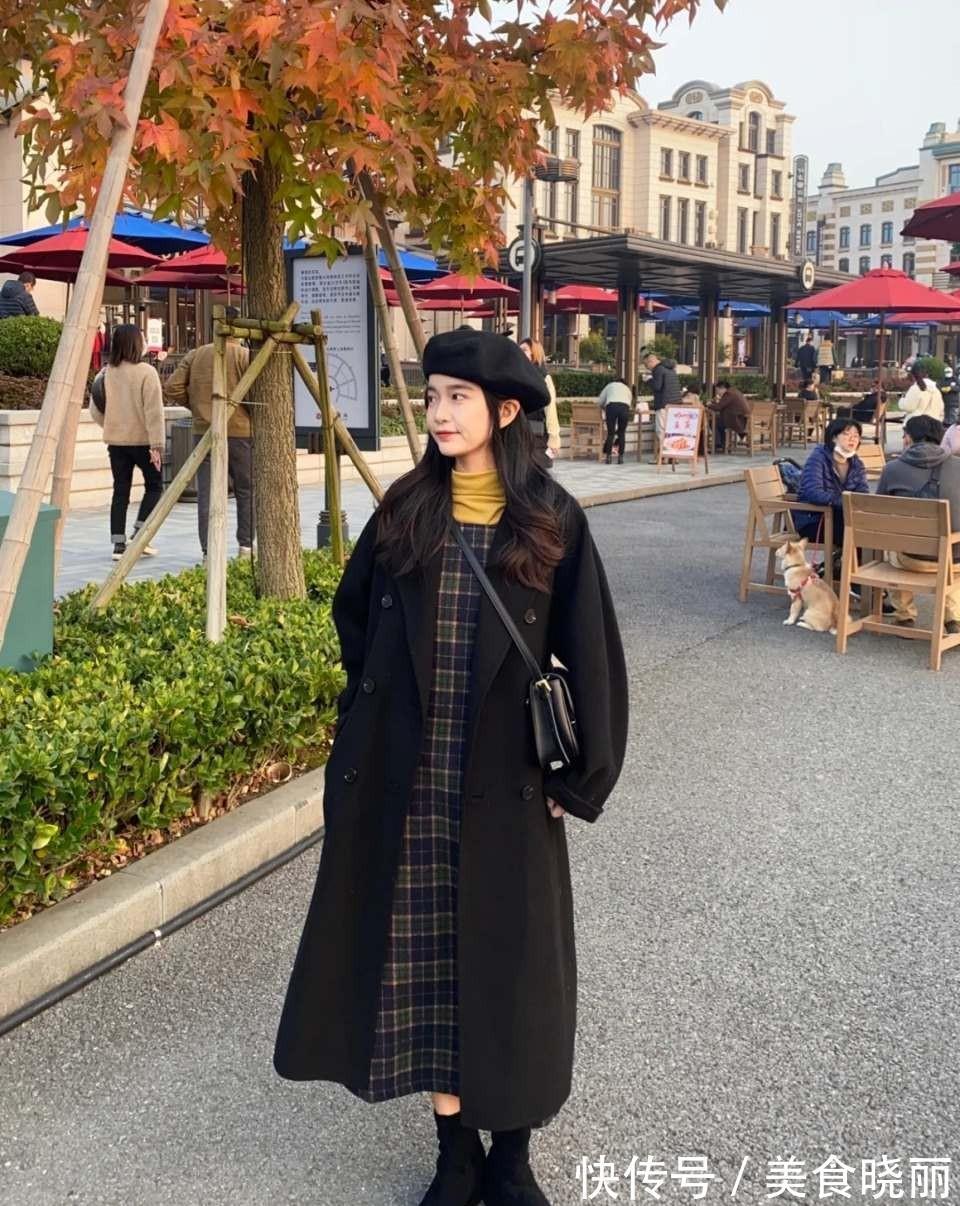印花 今年,突然火了一种搭配:“大衣+高领衫”!看着时髦穿着还保暖