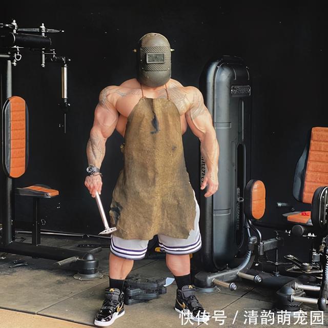 体脂|巴西肌肉奶爸,体重130公斤,夸张的身材就像漫画里的人物一样