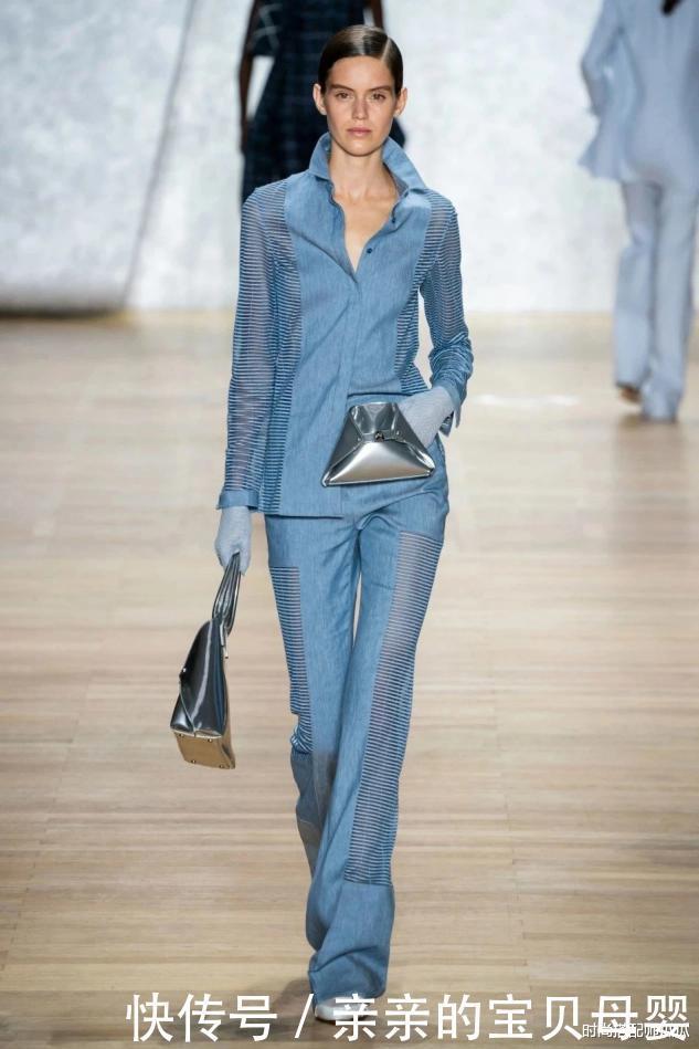 显瘦|再见阔腿裤!今年秋冬流行这条“喇叭裤”,遮肉显瘦又时髦