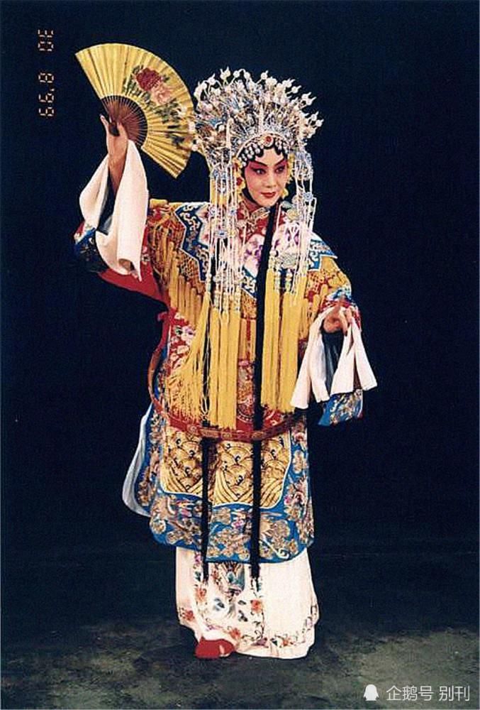 年轻|梅兰芳年轻剧照扮相,惊艳!