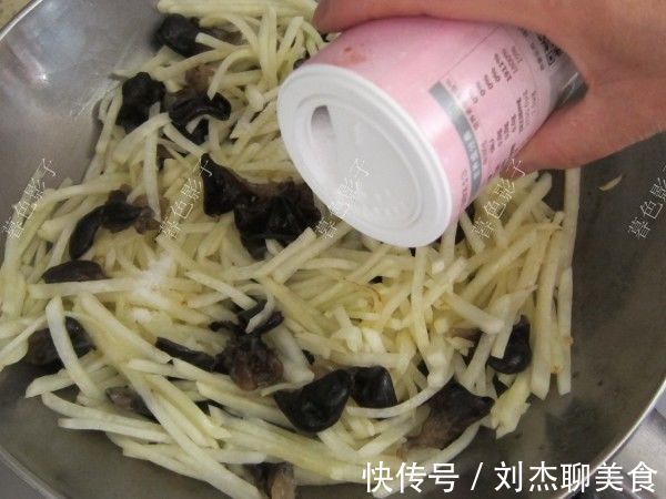 润肺化痰|秋天到了，人人吃得起的“小人参”上市了，润肺化痰，甘甜补水