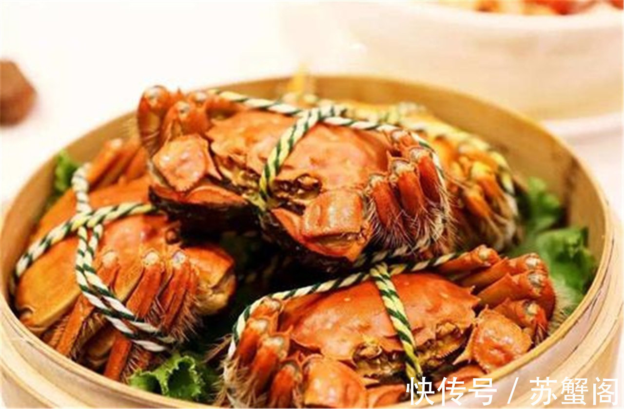 蒸螃蟹时，用热水还是冷水？许多人做错，难怪蟹黄外流，腿掉一锅