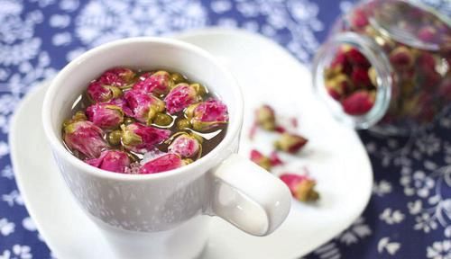 不想肌膚衰老，適合吃的食物，行氣解郁、活血化淤，促進排毒素