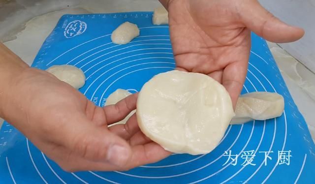 糯米粉|糯米粉这做法才好吃,加半碗红豆,软糯又香甜,比吃蛋糕还舒服