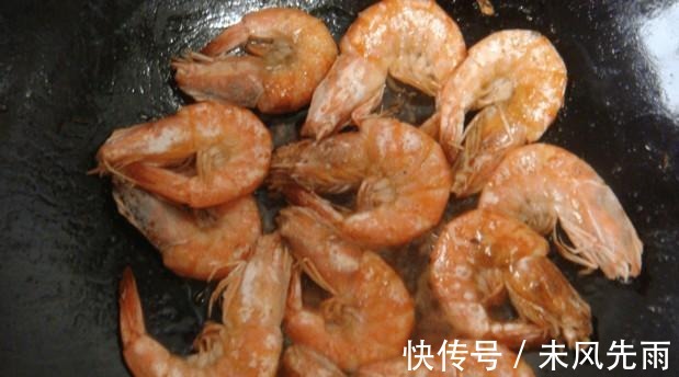 n大虾以后别再水煮了,高级餐厅大厨教你新办法,几天不吃就馋!
