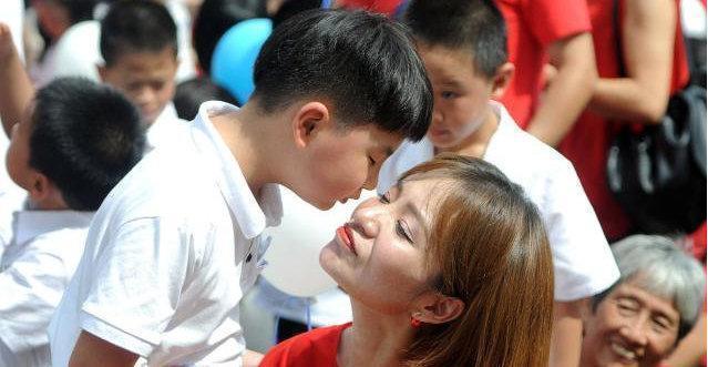 长会的时|“您回家换件衣服吧”宝妈开家长会被老师“劝退”，原因很无奈