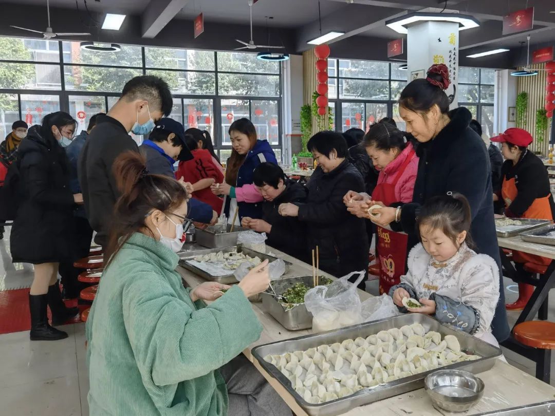 年夜饭|包饺子、拉家常、过年大礼包...永嘉这顿年夜饭真温馨