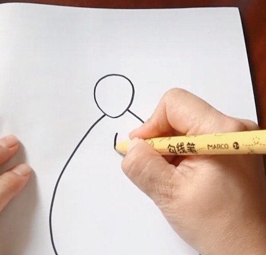 大白#美术生作画神脑洞,开始像大白,接着是瓢虫,看到成画懵圈了