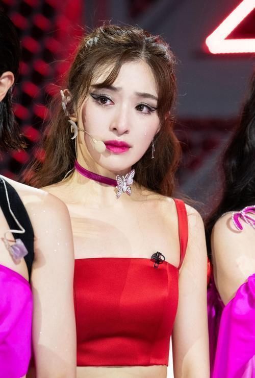 项链 奔四奔五的女人,千万别戴这4种饰品,寒酸又俗气,太没品味了