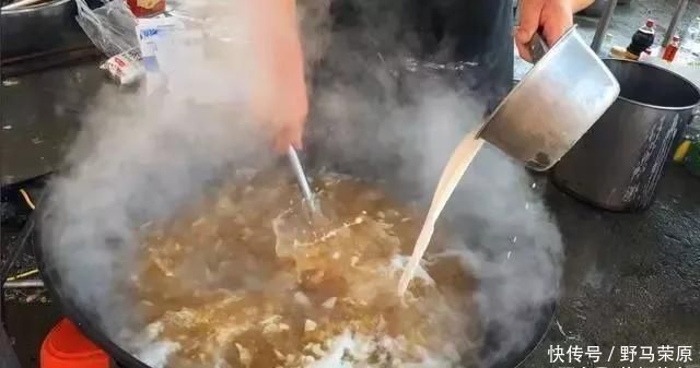 面条这样吃才叫香,农村秘制卤面,大厨详解,出锅那一刻,看饿了